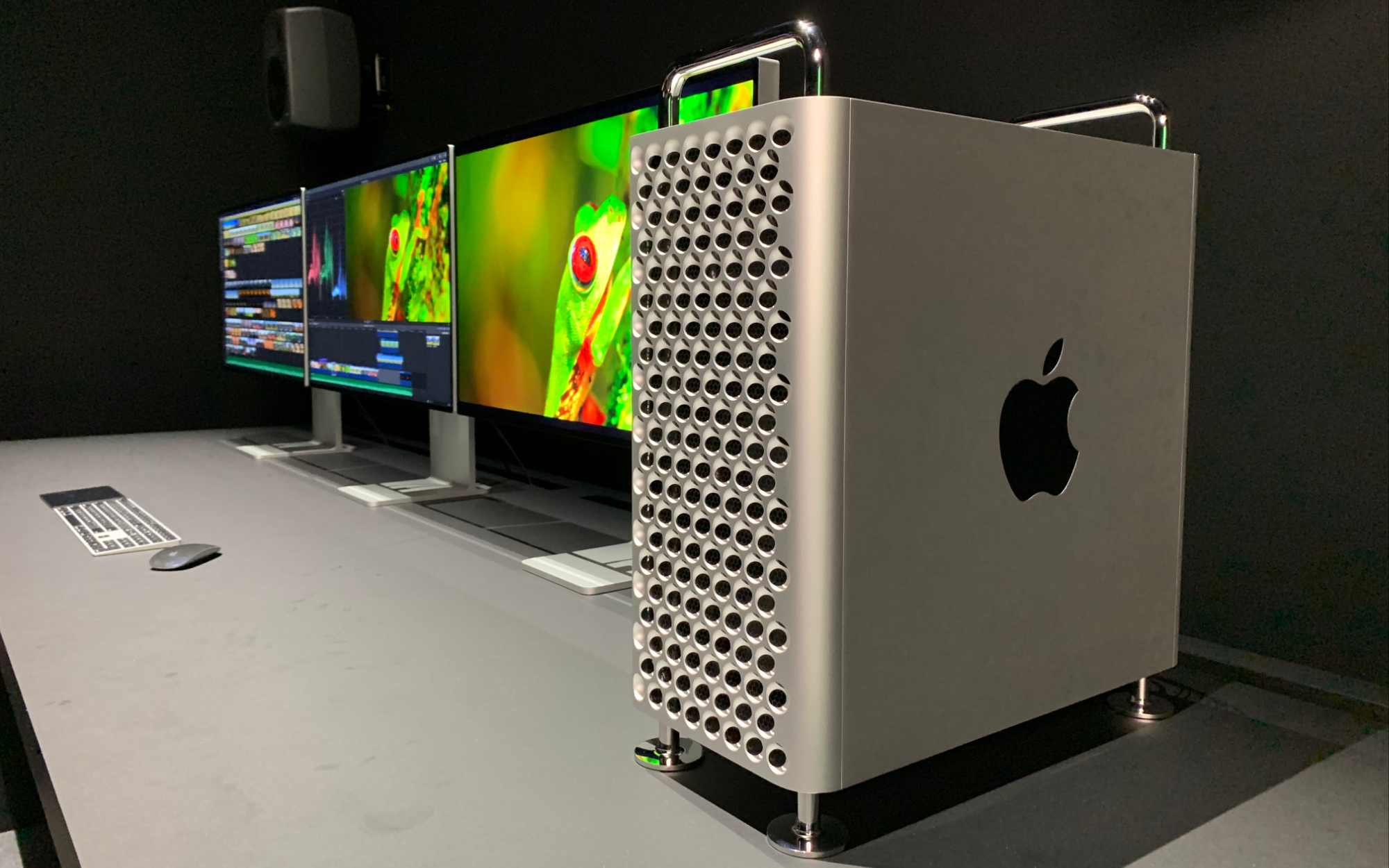 Новые эппл. Компьютер Apple Mac Pro 2019. Mac Pro 2020. Apple Mac Pro 2020. Mac Pro 2020 системный блок.