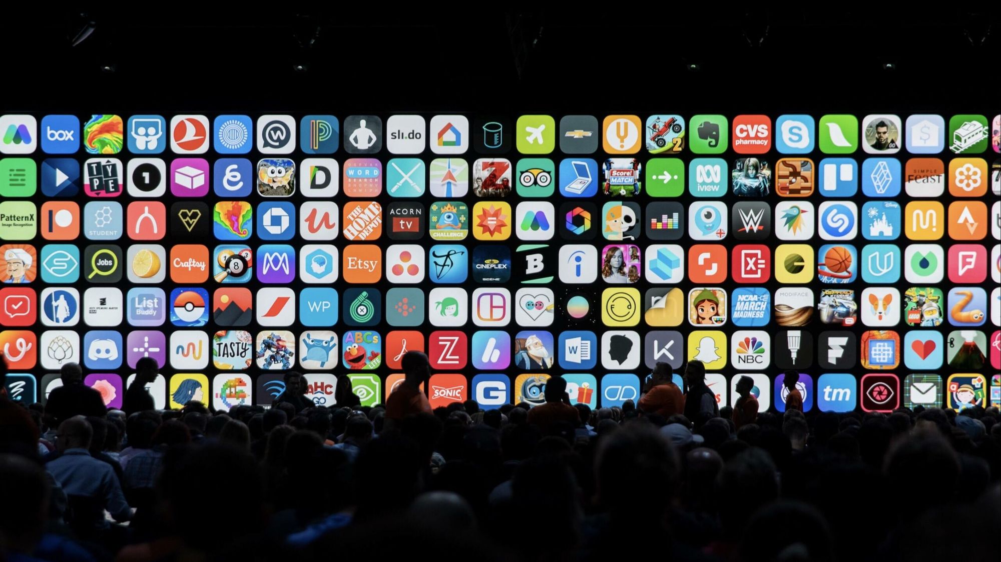 Этот день в истории Apple: App Store достигает нового рекорда с 15 миллиардами загрузок