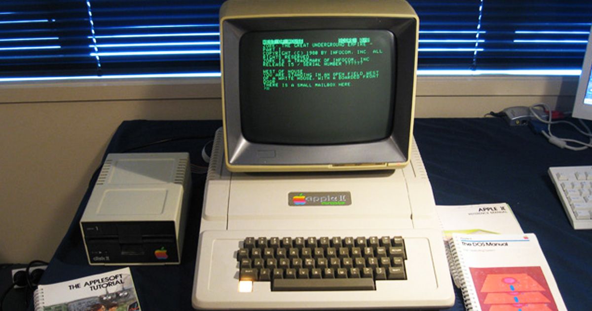 Руководство к Apple II с подписью Стива Джобса продали на аукционе почти за 800 тысяч долларов