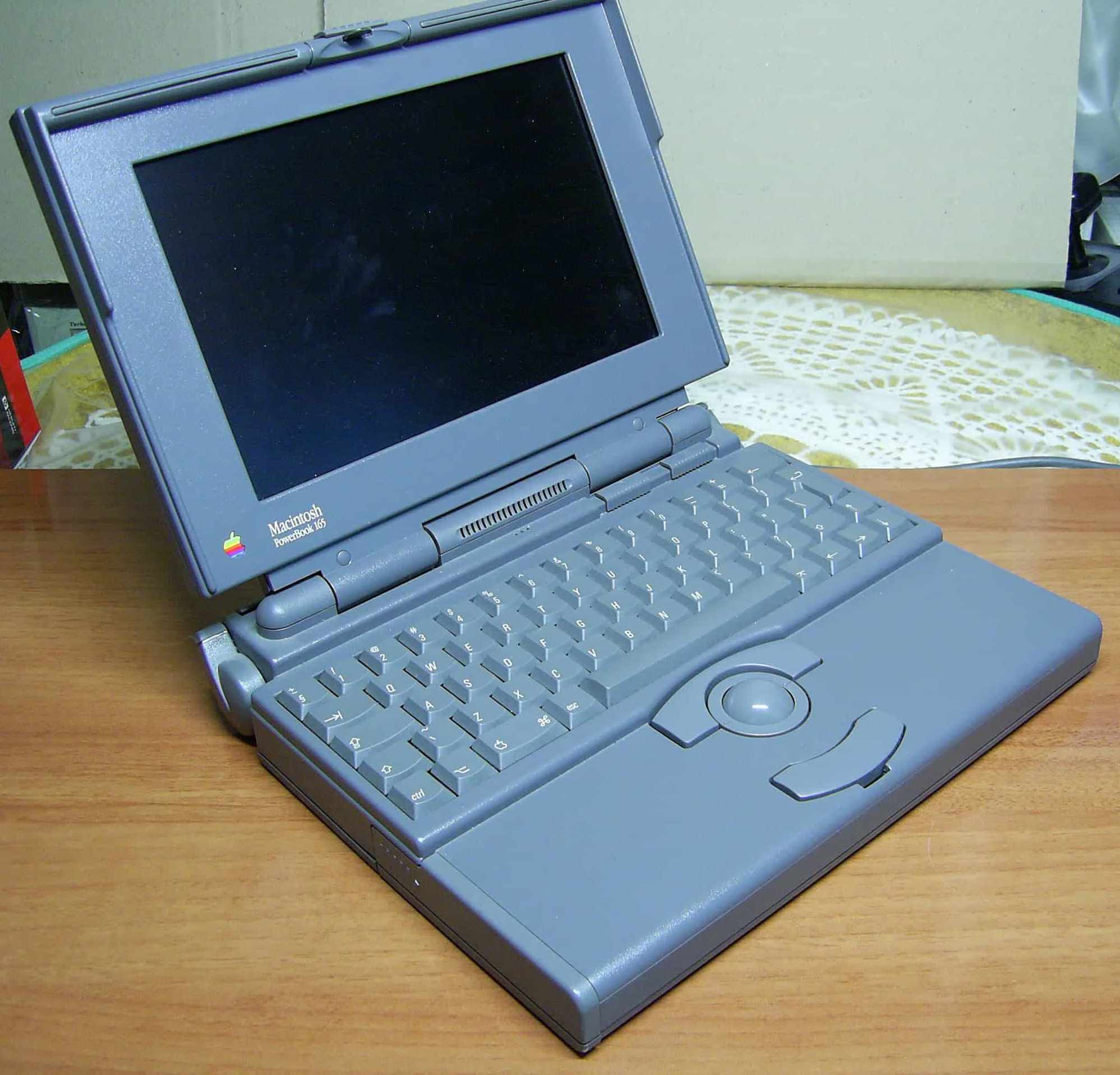 Этот день в истории Apple: выходит PowerBook 165 самый доступный по цене ноутбук Apple