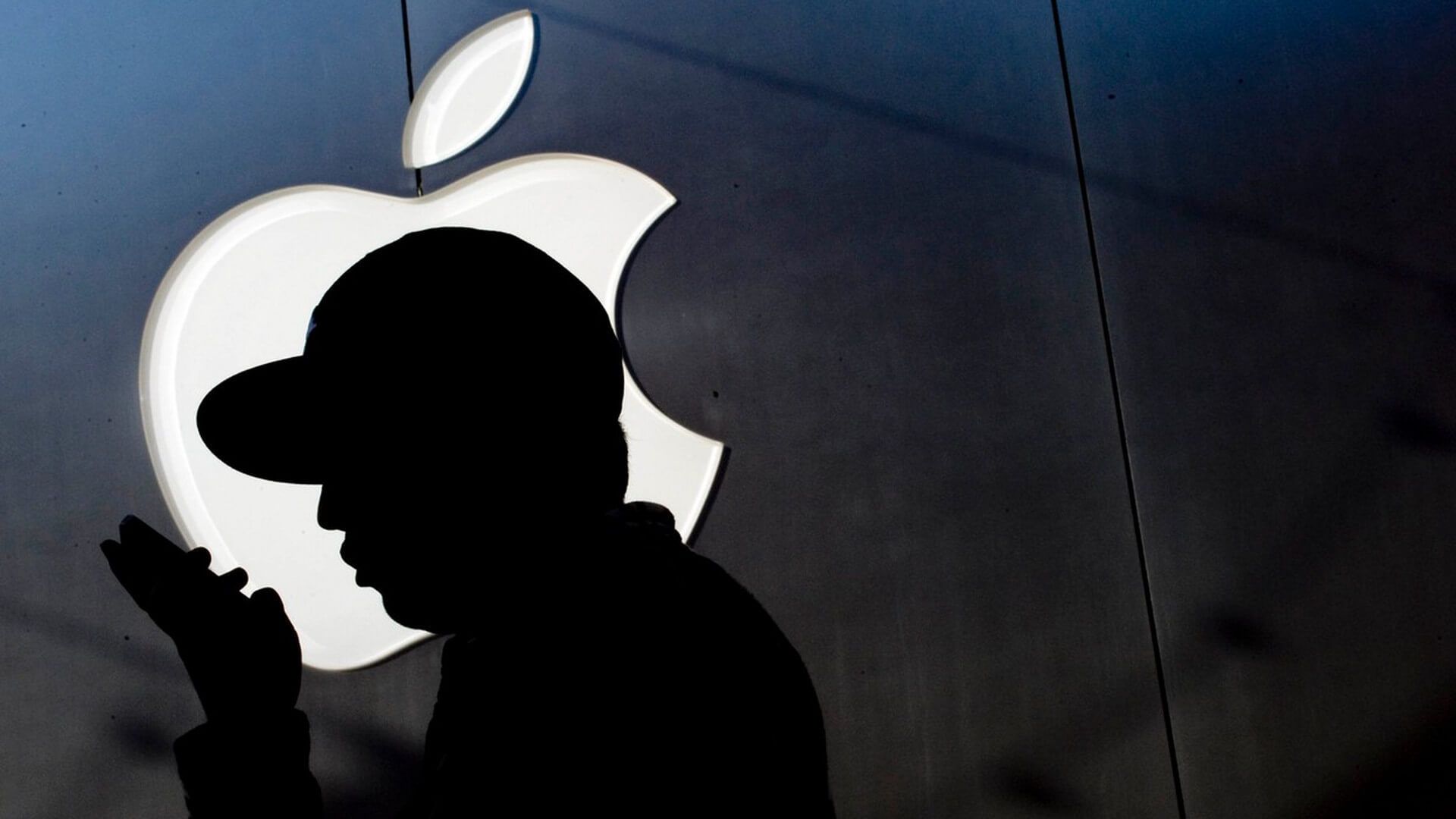 Акционер Apple призывает компанию принять меры в отношении видеороликов с запрещённым контентом