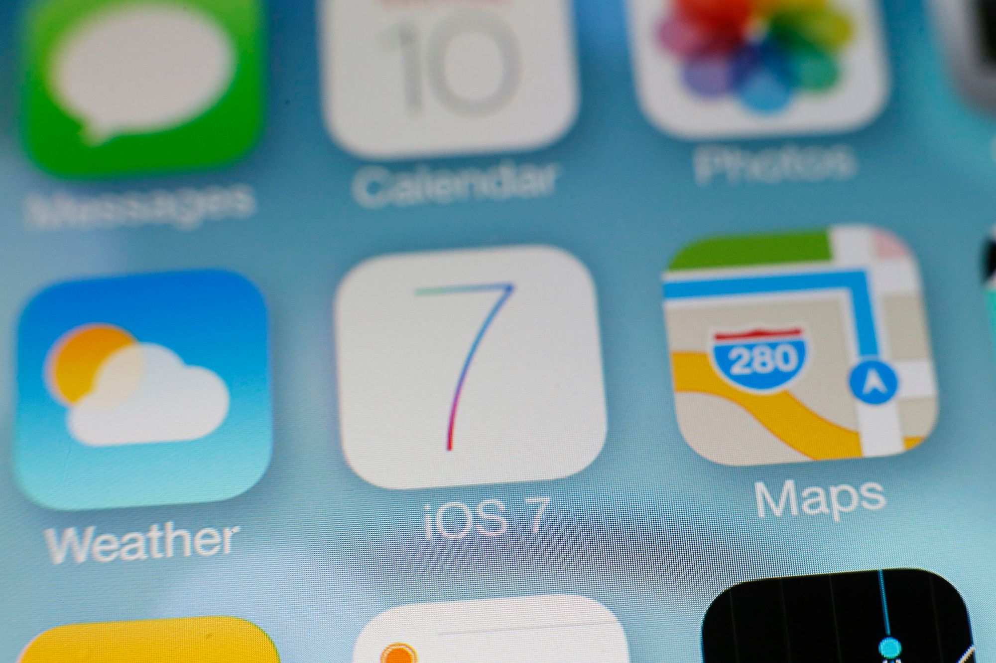 Этот день в истории Apple: радикальное обновление iOS 7 разделяет фанатов на два лагеря