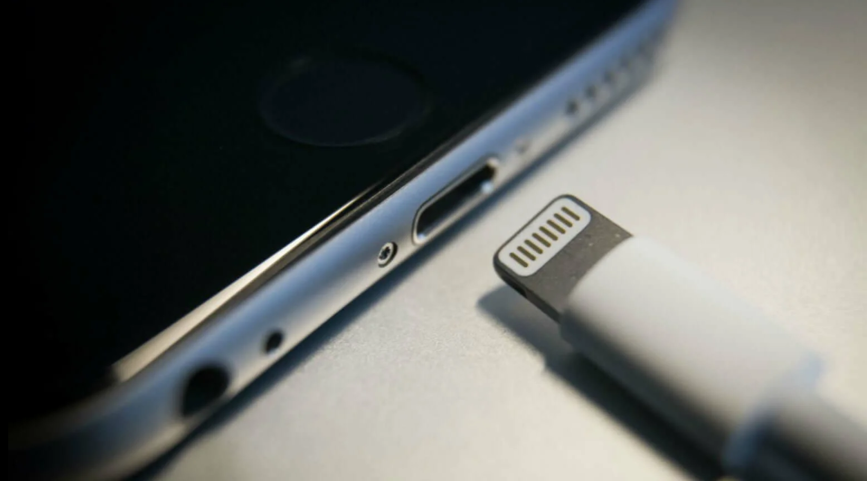 DIY: Как заменить Lightning на USB-C в iPhone