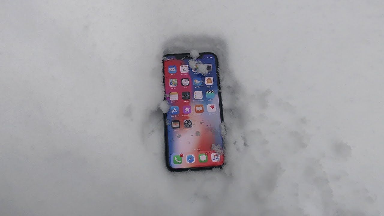 Покупатели продуктов Apple могут «пустить снег» в приложении Apple Store