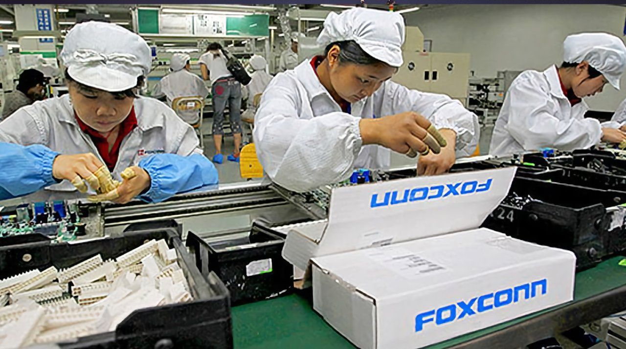 Foxconn заявил о снижении дефицита продукции