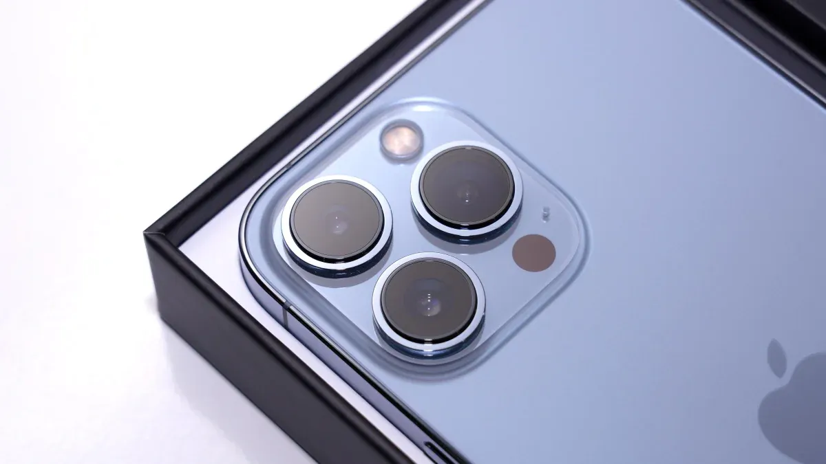 iPhone 15 Pro станет первым смартфоном Apple без «чёлки»