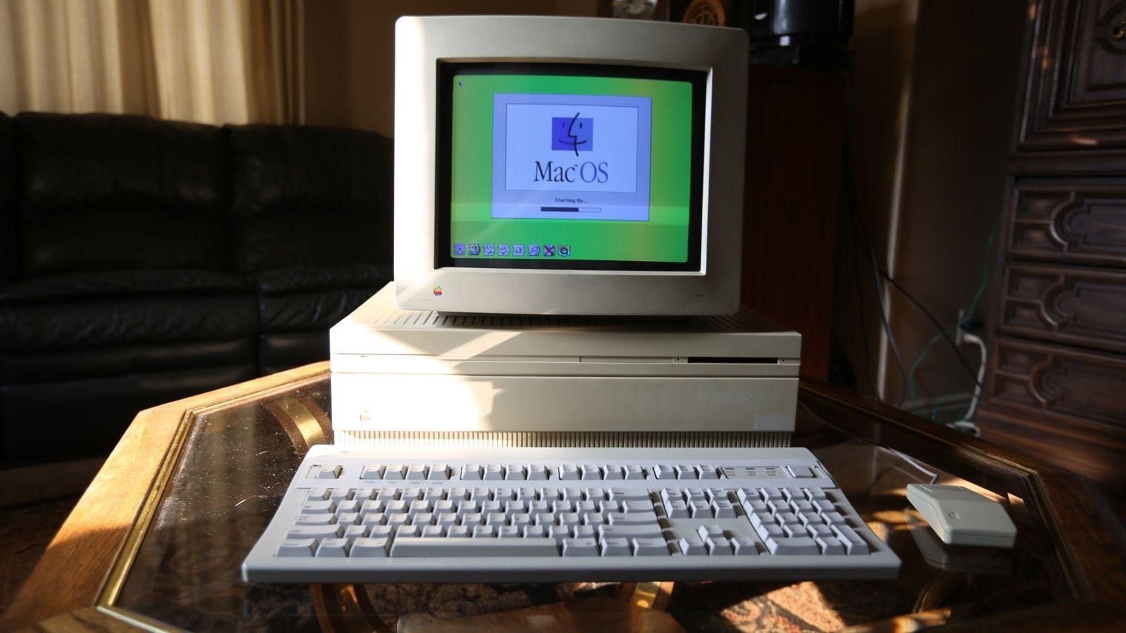 Этот день в истории Apple: появление сверхбыстрого Macintosh IIfx в магазинах