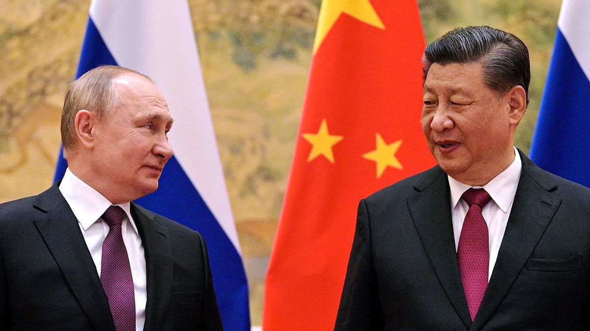 Акции технологических компаний Китая падают в связи с возможной помощью России