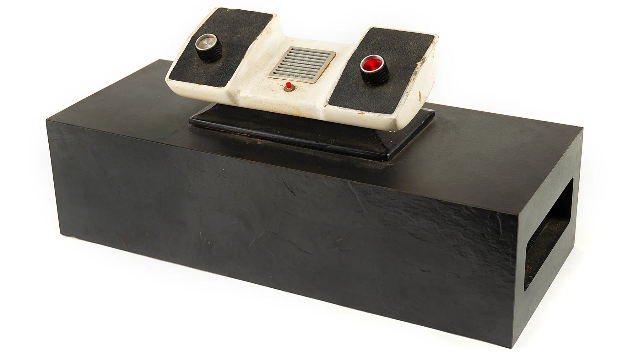 Создатель консоли Pong продал первый прототип на аукционе за $270 000