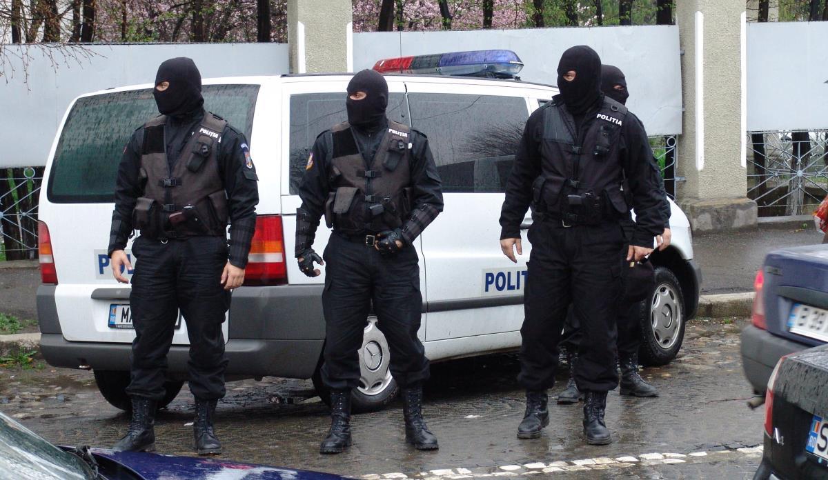 В Румынии арестовали предполагаемых мошенников, стоящих за самым известным сайтом по найму киллеров