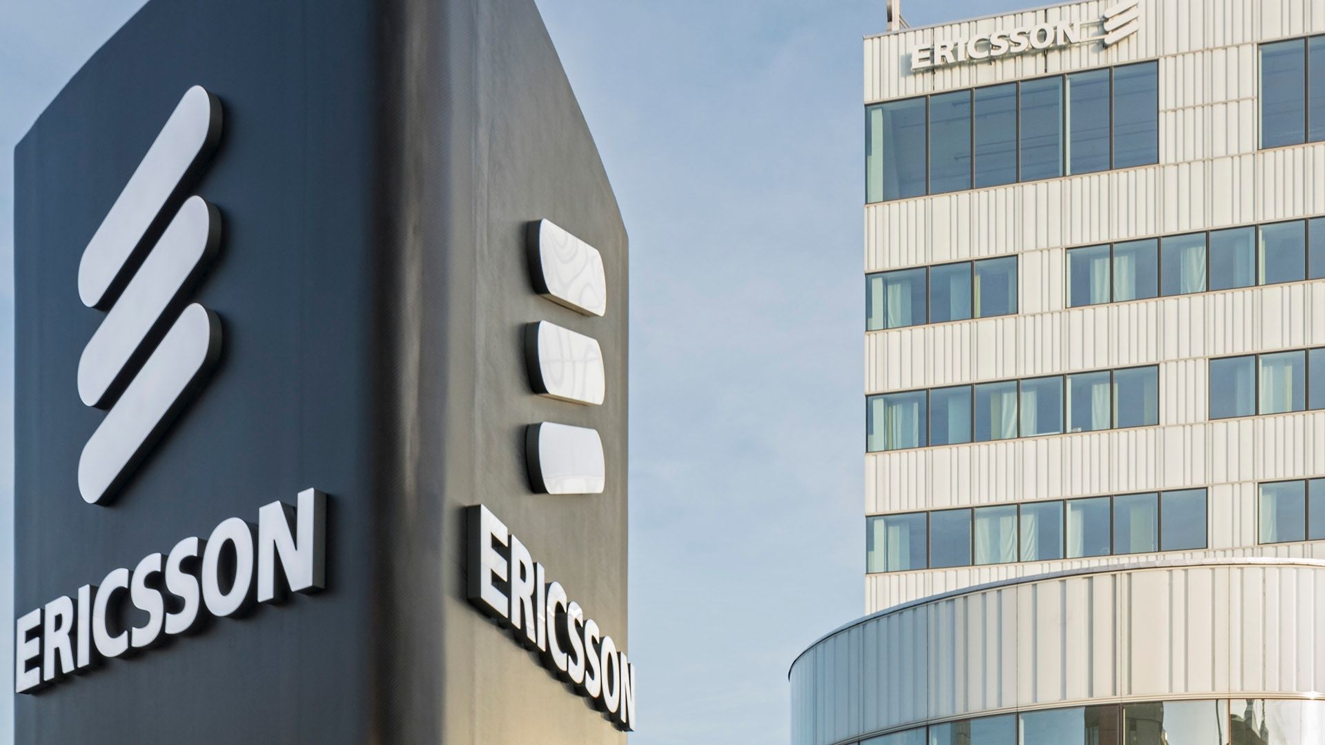Ericsson приостанавливает всю деятельность в России