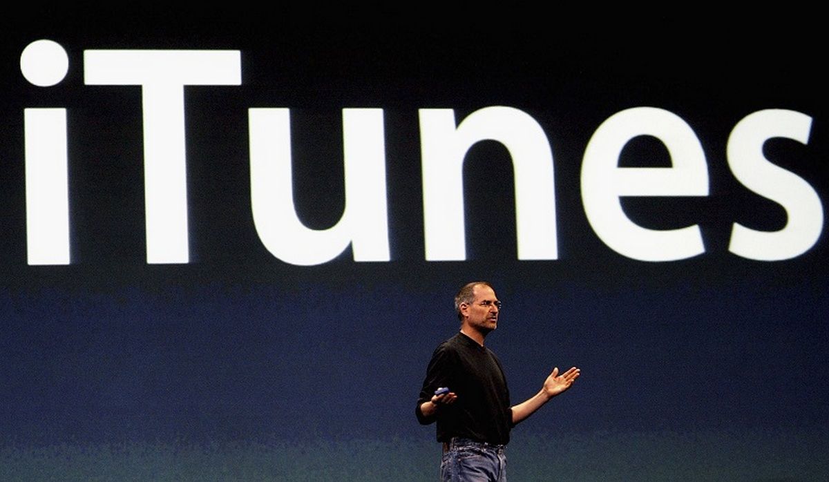 Этот день в истории Apple: число загрузок iTunes за первую неделю достигло 1 миллиона