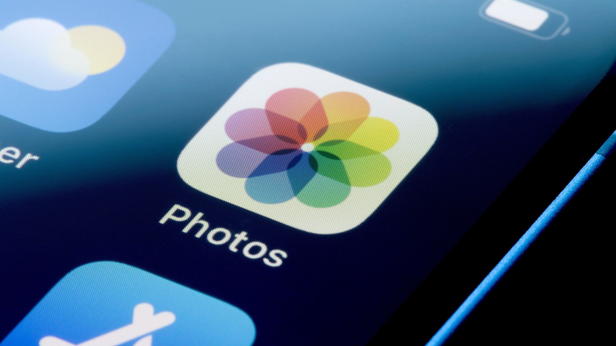 Перестаньте использовать выделение в iOS для скрытия личной информации на фотографиях