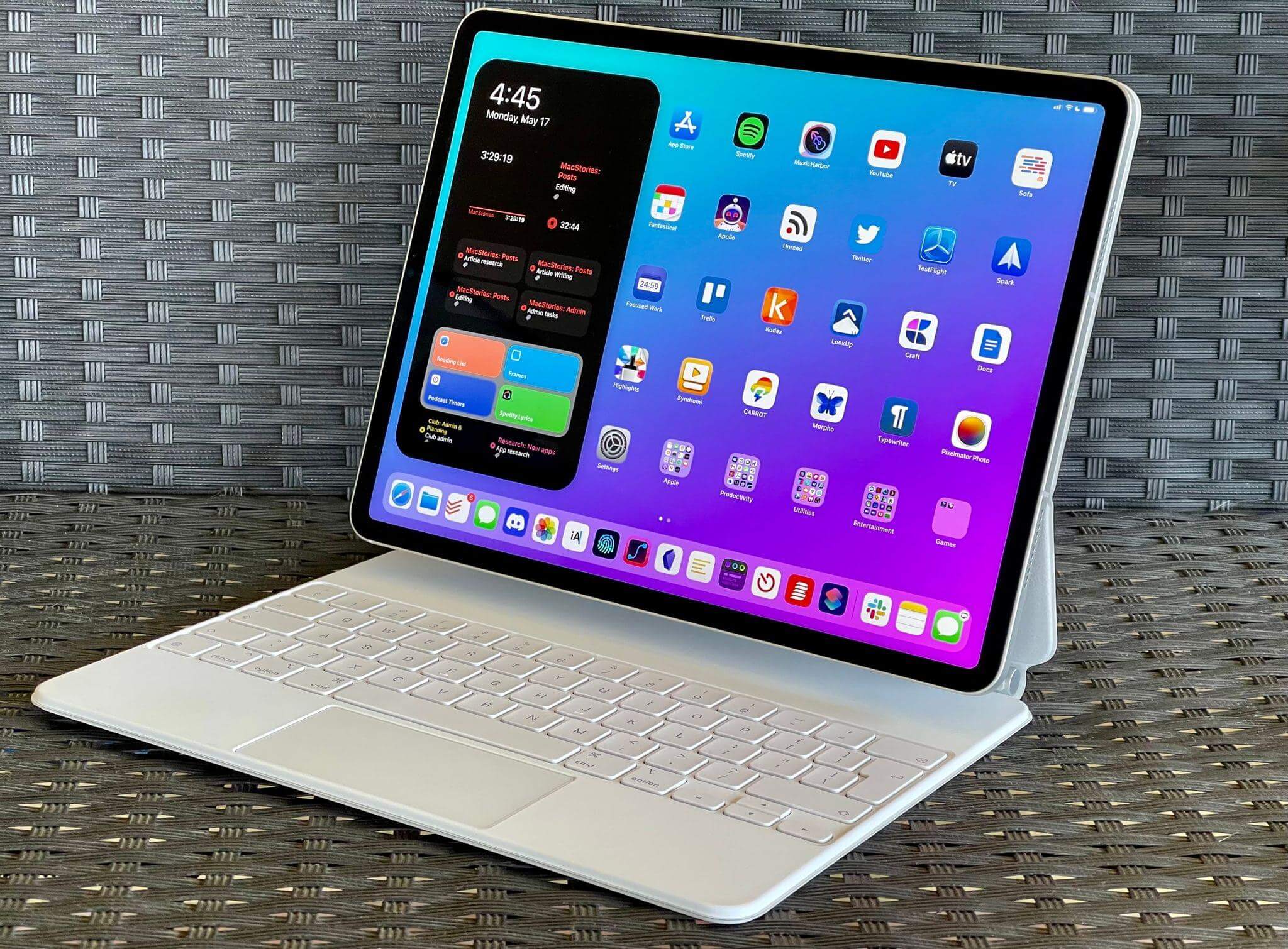 Слух: Apple готовит 14-дюймовый iPad Pro на базе M2