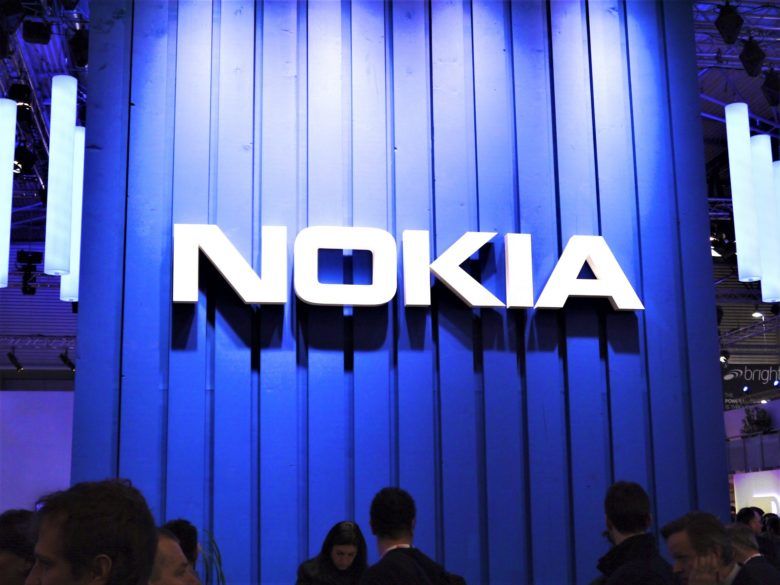 Этот день в истории Apple: компания потеснила лидера по продажам смартфонов в лице Nokia
