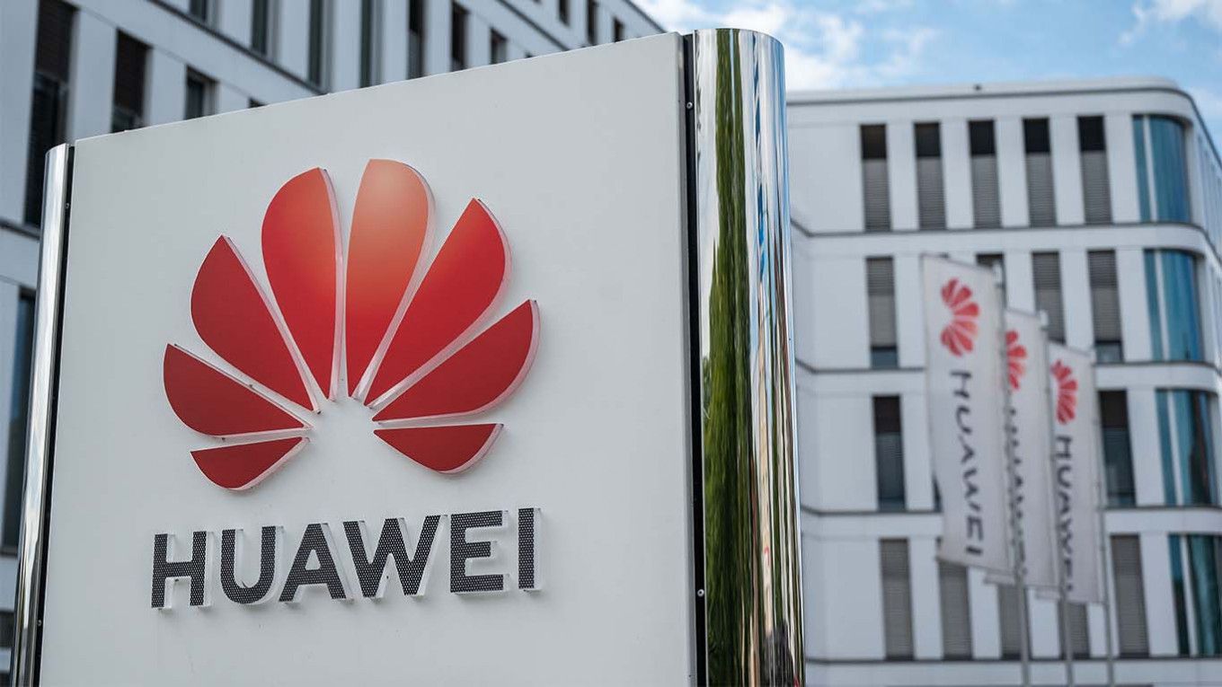 Huawei начала переводить российских сотрудников в Центральную Азию