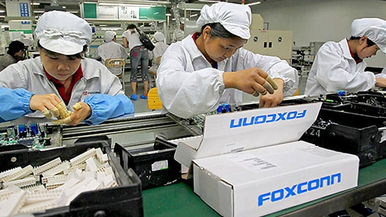 Foxconn требуется ещё 100 000 работников на завод по производству iPhone в Чжэнчжоу