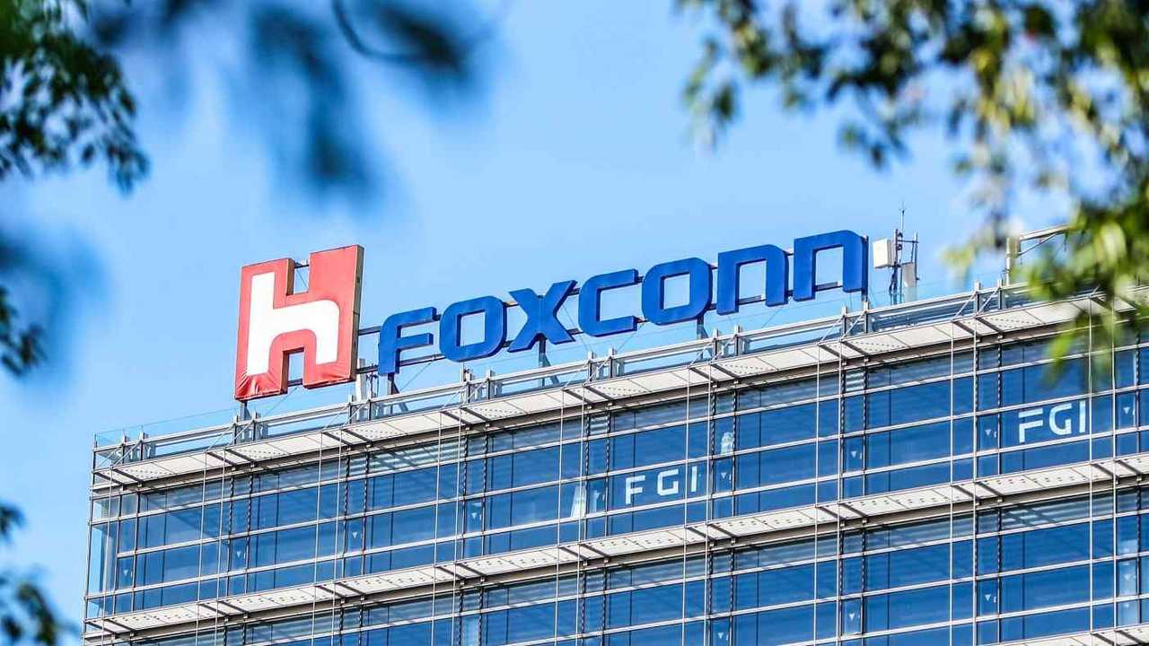 Foxconn направляет новые инвестиции в объекты на севере Китая, в то время как основной завод испытывает проблемы