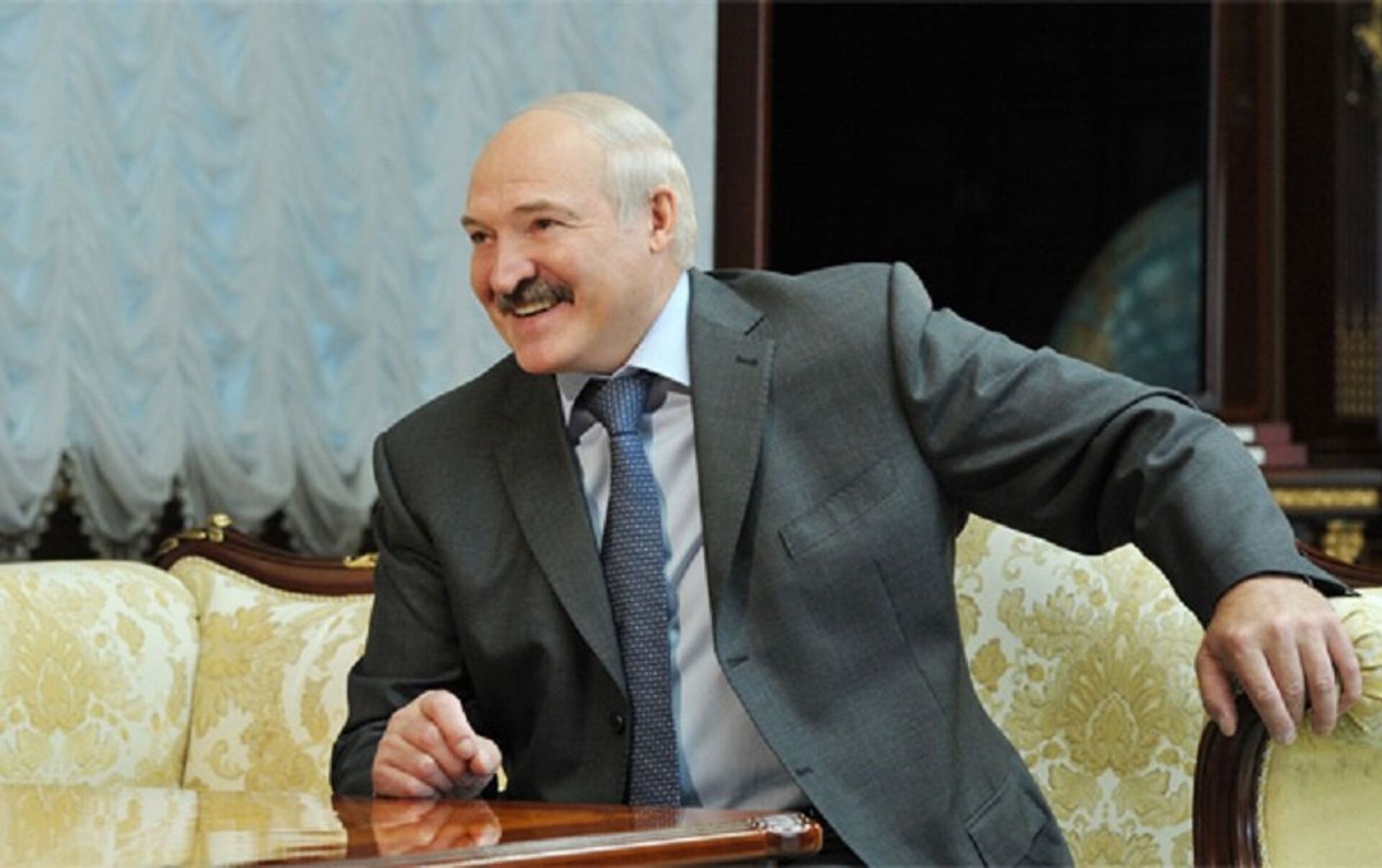 Лукашенко поменял iMac на белорусский «Горизонт»