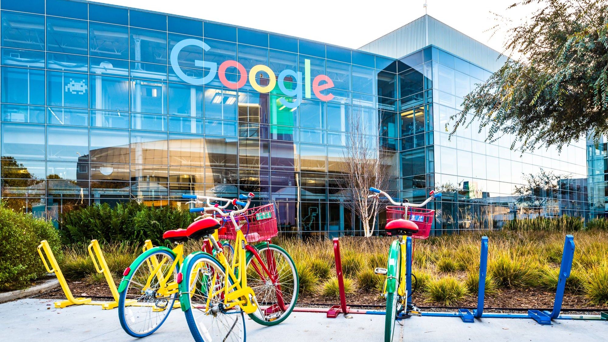Google сократит 12 000 рабочих мест в рамках  сокращения глобального штата сотрудников