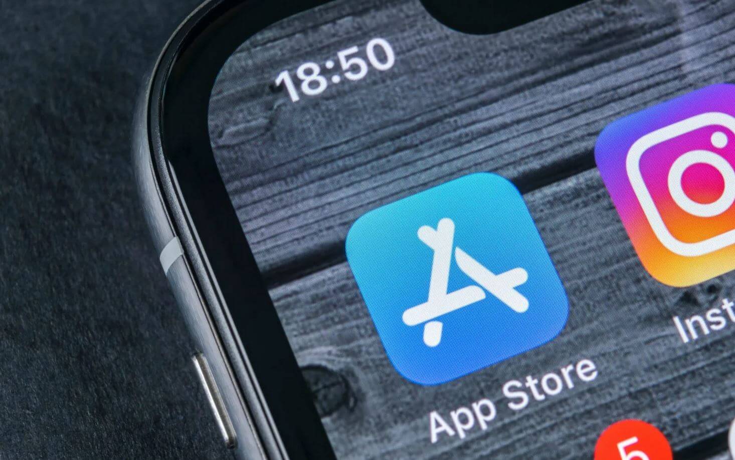 Apple обещает раскрывать больше подробностей об удалении приложений в разных странах