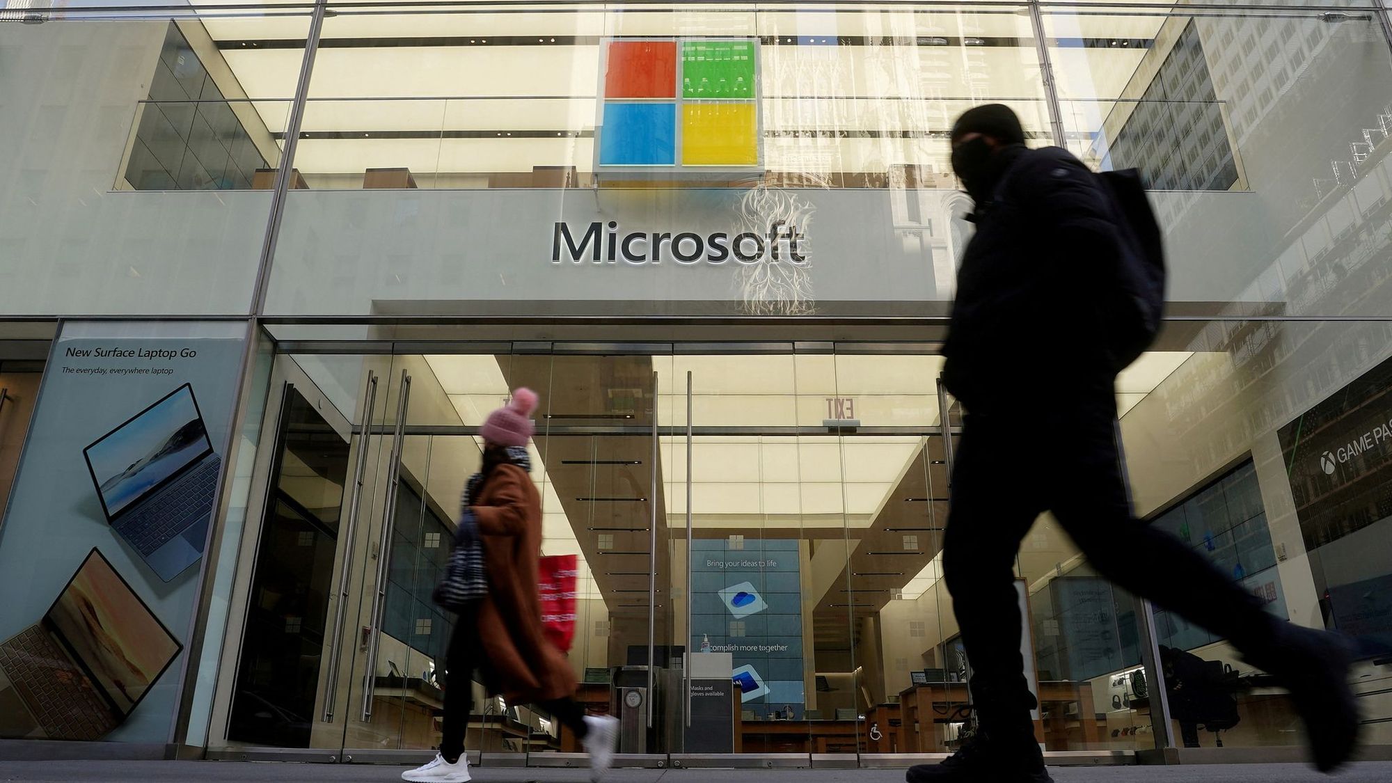 Microsoft планирует сократить тысячи рабочих мест в ходе реорганизации