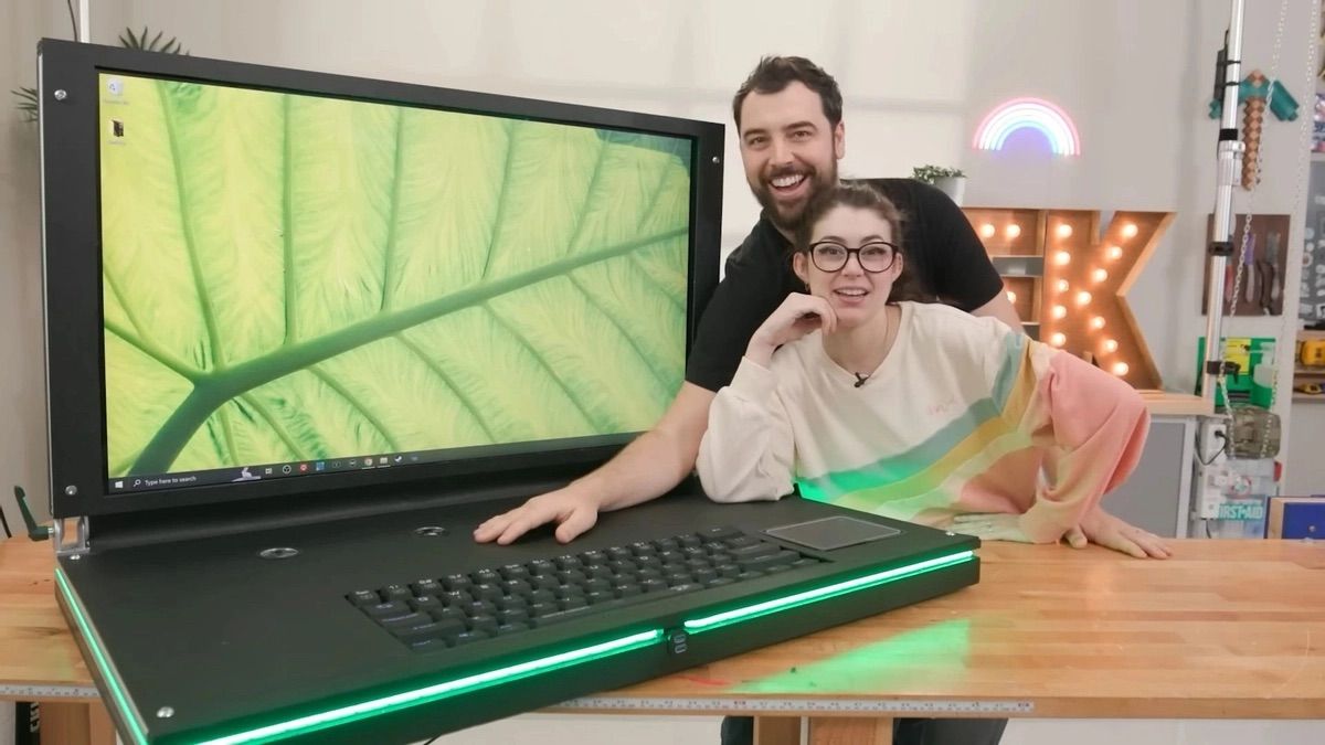 Энтузиасты представили самый большой игровой ноутбук в мире
