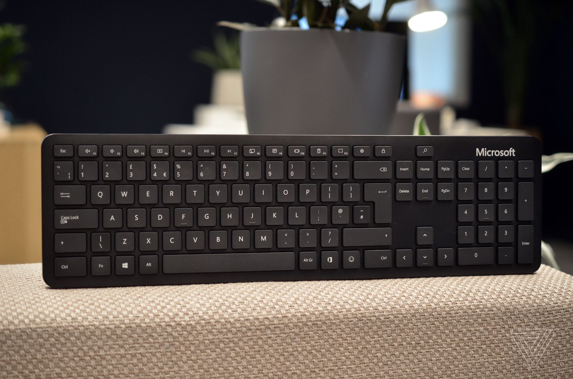 Microsoft прекращает выпуск мышек и клавиатур под собственным брендом