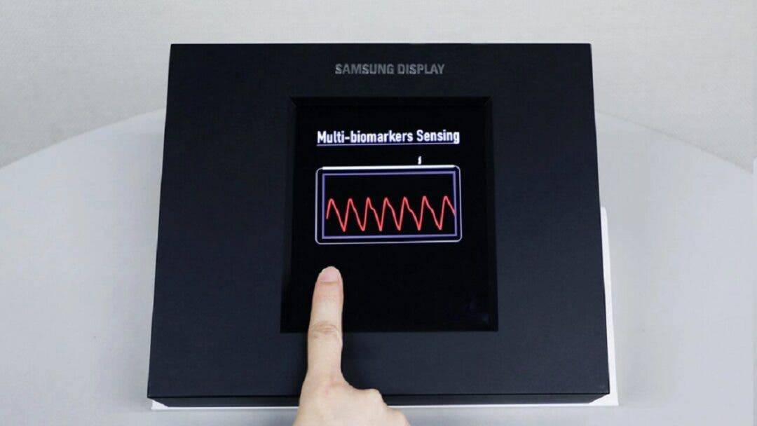 Samsung представила новую OLED-панель, способную измерять пульс и кровяное давление