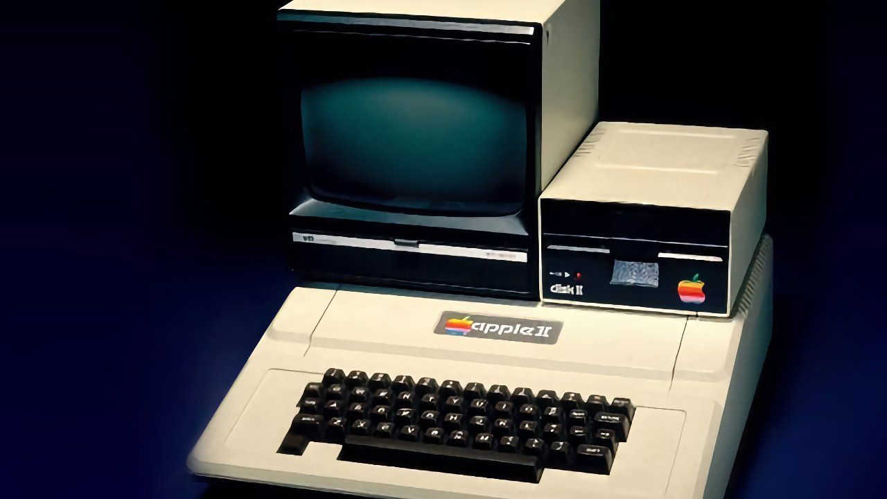 Этот день в истории Apple: выходит в продажу революционный Apple II, опередивший время