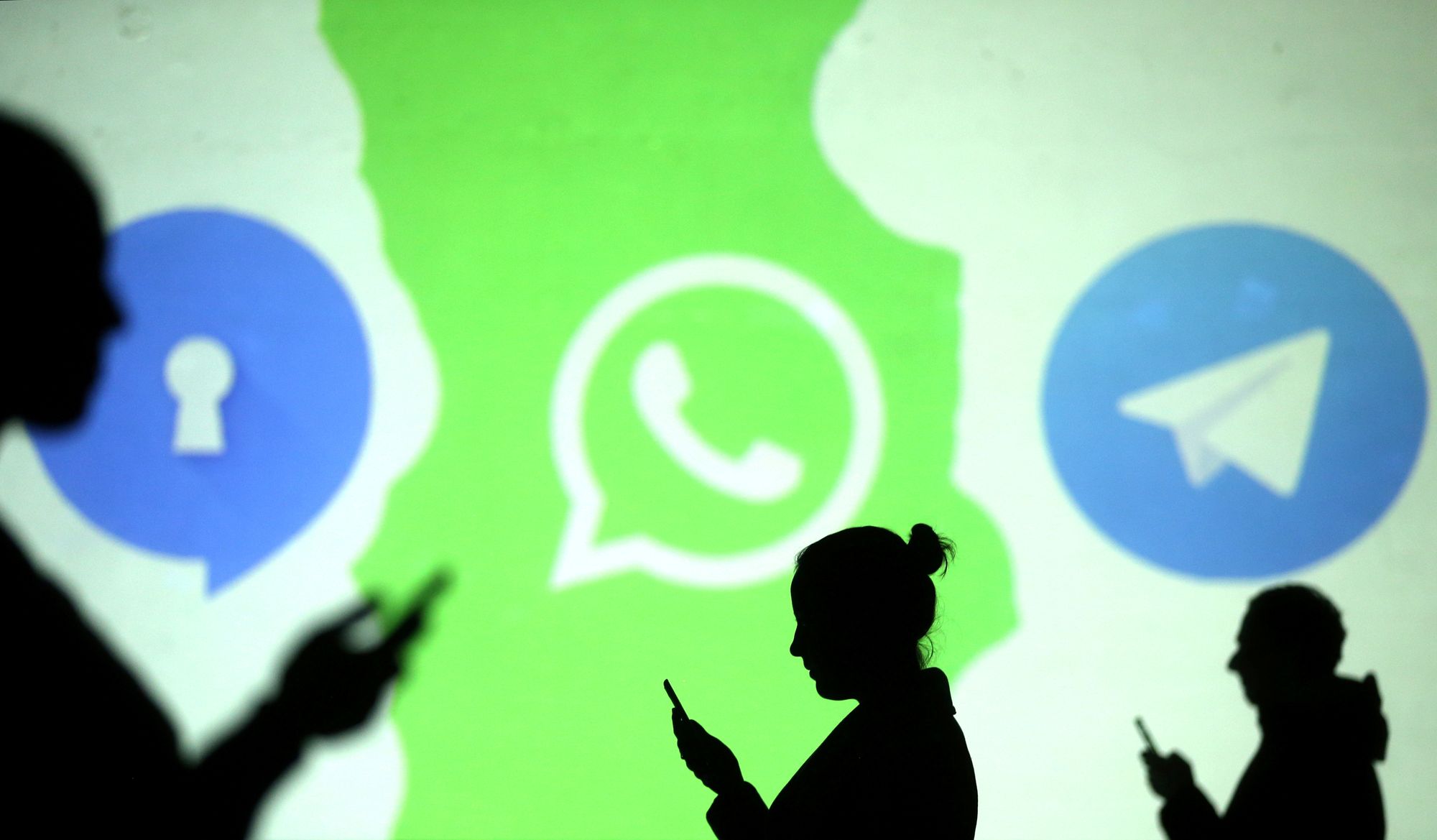 В ФСБ научились отслеживать трафик Telegram, WhatsApp и Signal