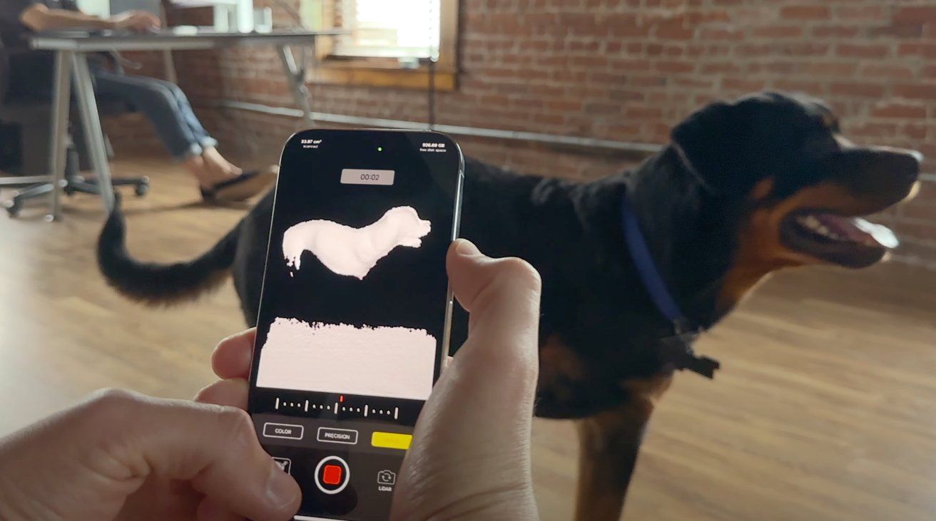 Лидар iPhone 14 Pro помогает создавать индивидуальные протезы для собак