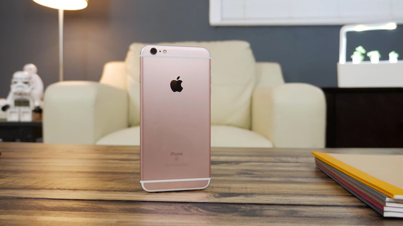 В ближайшее время Apple начнёт выплату $500 млн по иску о замедлении работы iPhone