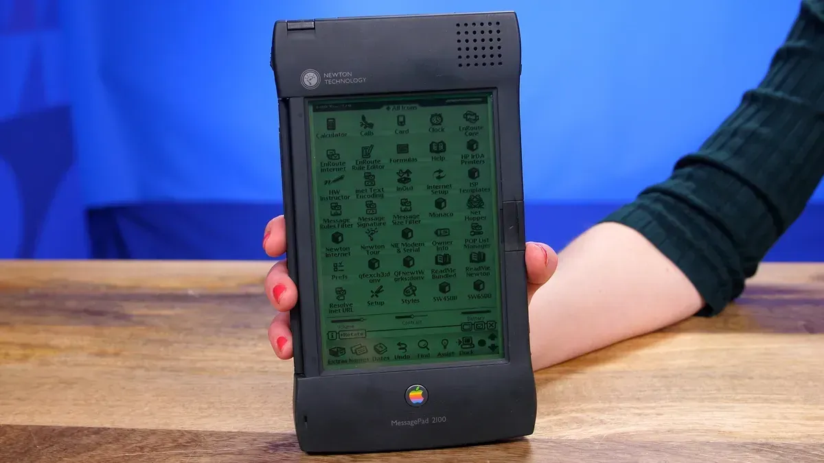 Этот день в истории Apple: компания выпускает последнюю модель линейки Newton MessagePad