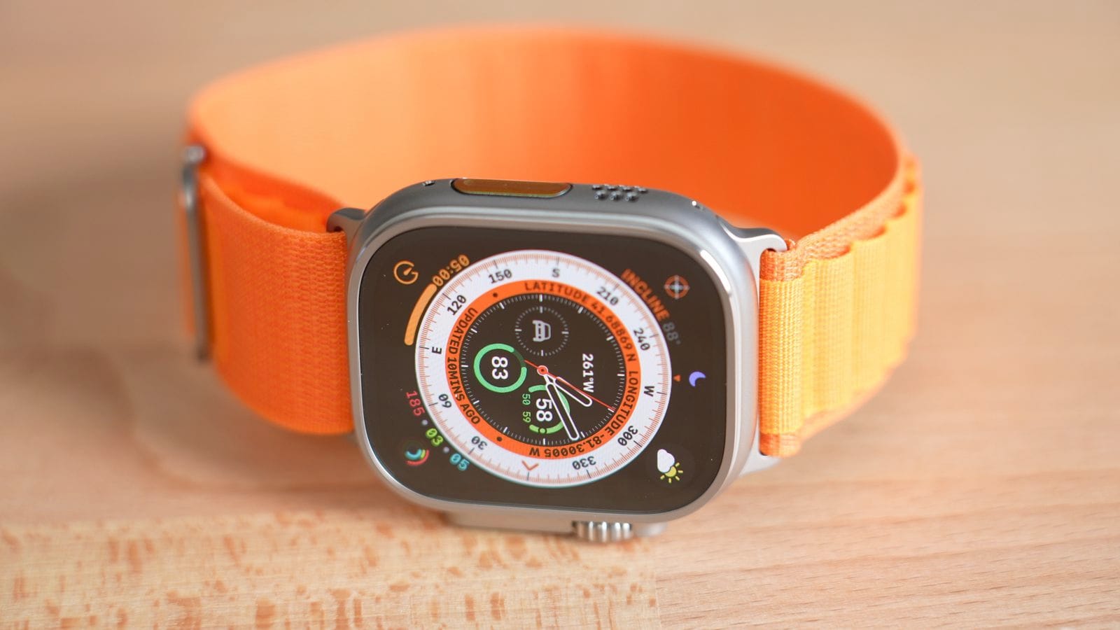 Apple Watch Ultra с увеличенным на 10% дисплеем и технологией MicroLED выйдут на рынок в 2026 году
