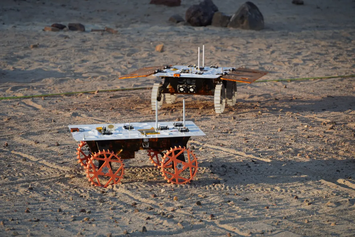 NASA тестирует новых роботов для картографирования Луны