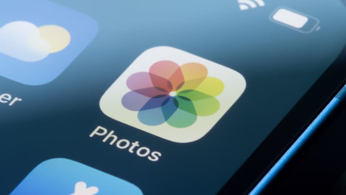 Apple объяснила и исправила ошибку с «воскресшими» фотографиями в iOS 17.5.1
