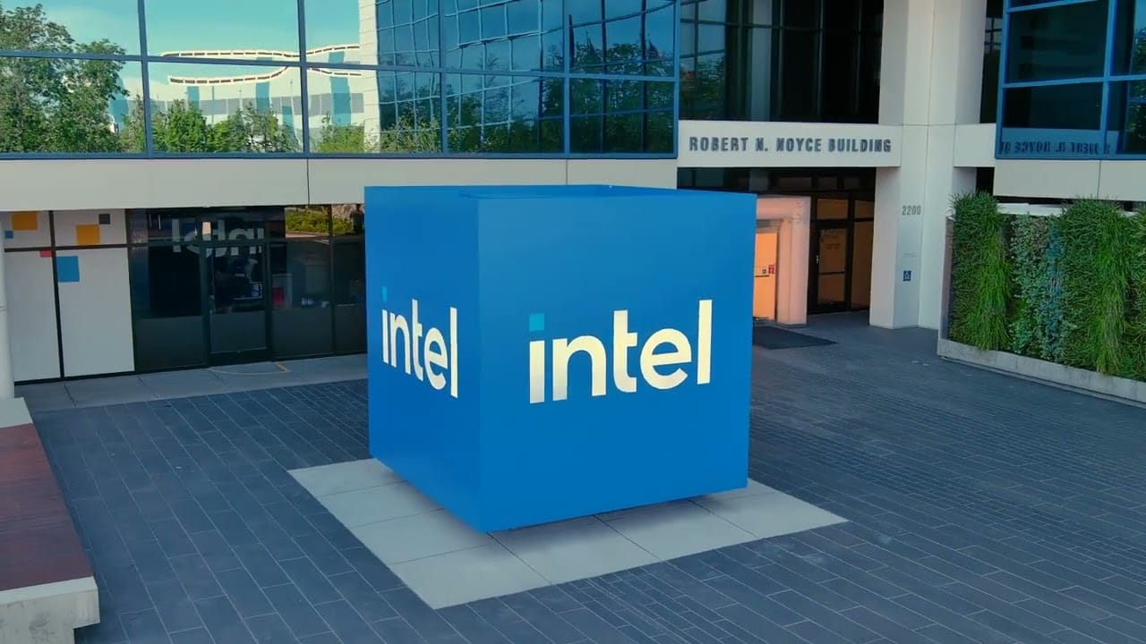 В этом году Intel сократит  маркетинговый бюджет на 35%