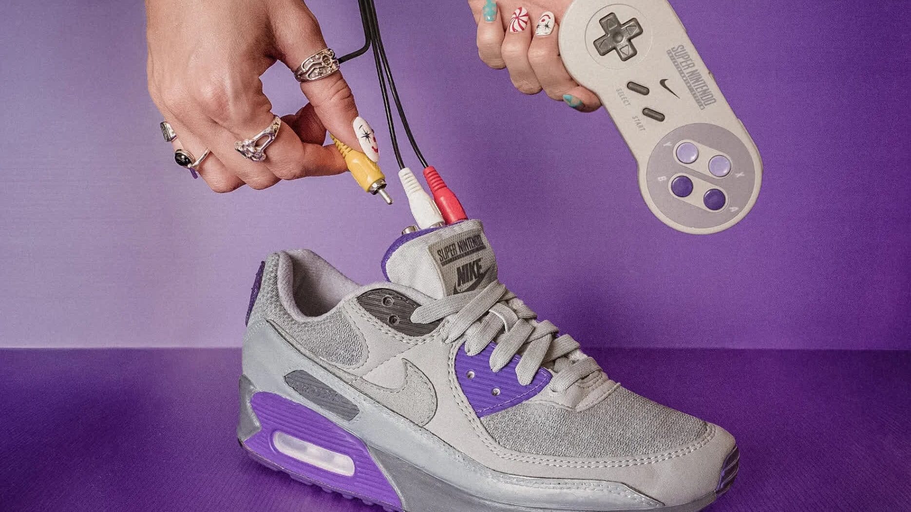 Дизайнер превратил кроссовки Nike в настоящую консоль Super Nintendo