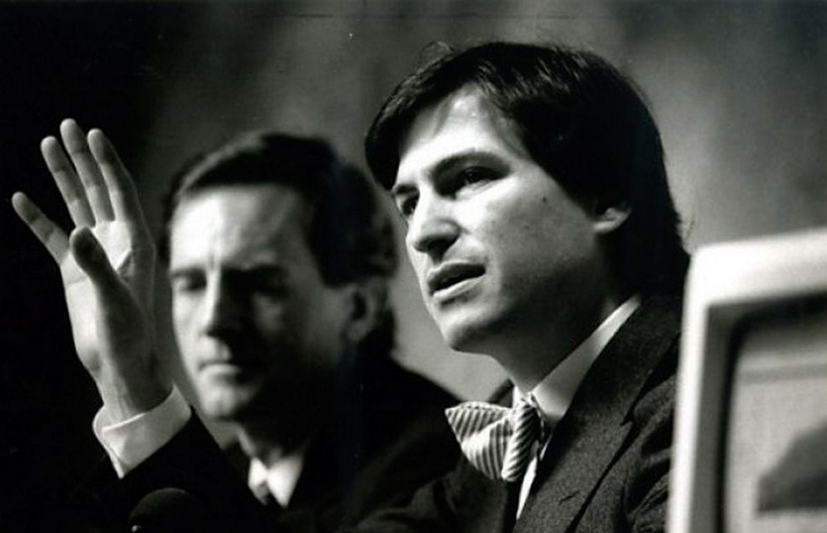 Этот день в истории Apple: Стив Джобс теряет контроль над подразделением Mac