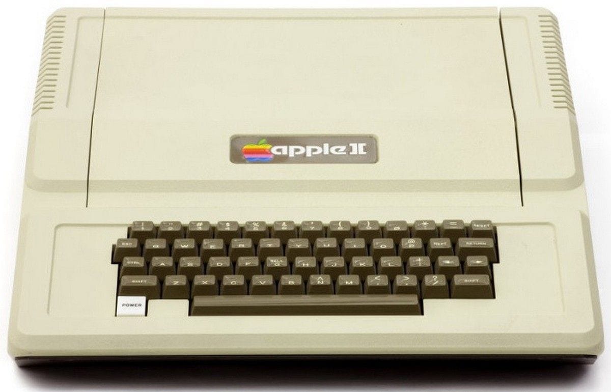 Этот день в истории Apple: революционный Apple II был показан на компьютерной выставке