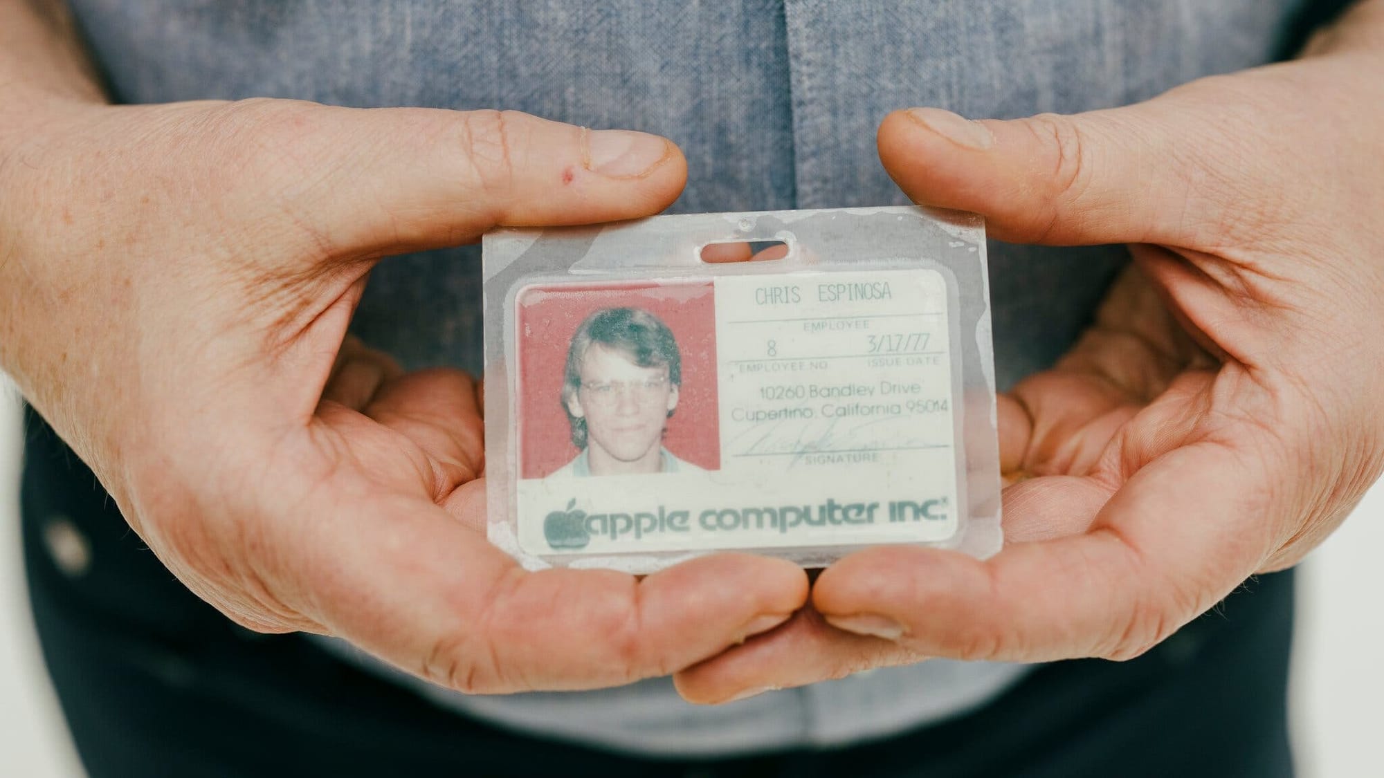 Восьмой сотрудник Apple Крис Эспиноза: как это – провести всю жизнь в одной компании