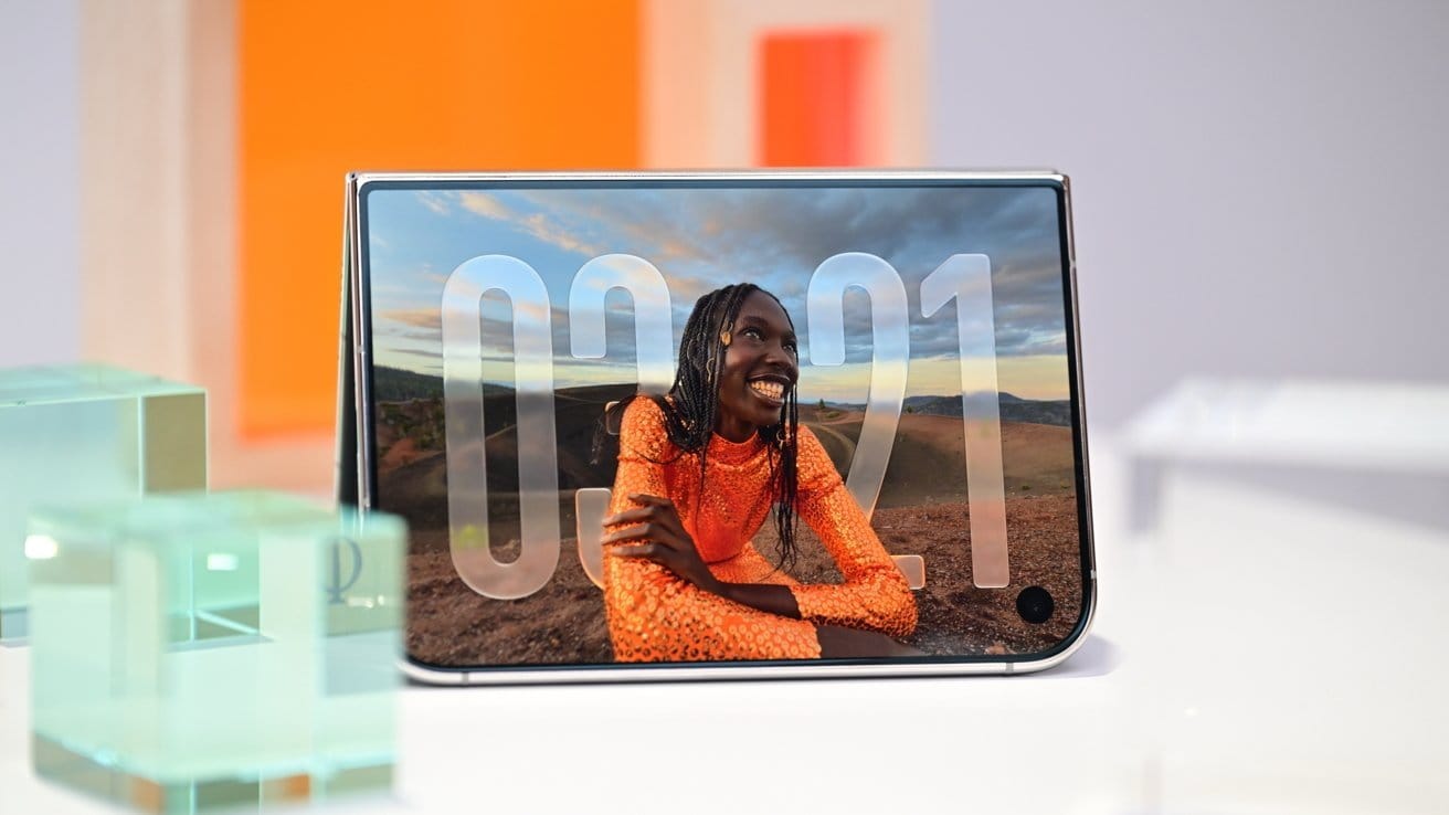 Издание 9to5Mac протестировало складной iPhone Duo