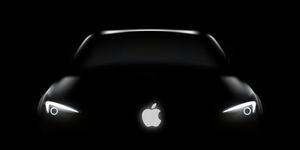 Apple увеличила число беспилотных автомобилей, но сократила количество водителей