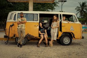 Apple продлила «Берег москитов» на второй сезон