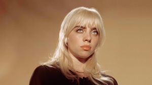 Apple выпустила с Билли Айлиш ролик о пространственном аудио