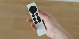Apple обновила прошивку пульта ДУ для новой Apple TV 4K