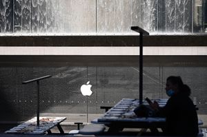 Apple закрыла интернет-магазин в преддверии старта предзаказов на iPhone 13