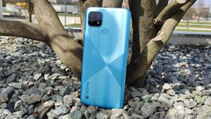 Госдума закупила для депутатов китайские смартфоны Realme на сумму 4,3 миллиона рублей