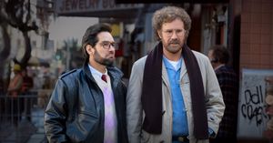 Apple выпустила новый трейлер сериала «Психиатр по соседству» с Уиллом Ферреллом и Полом Раддом